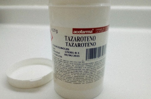tazaroteno